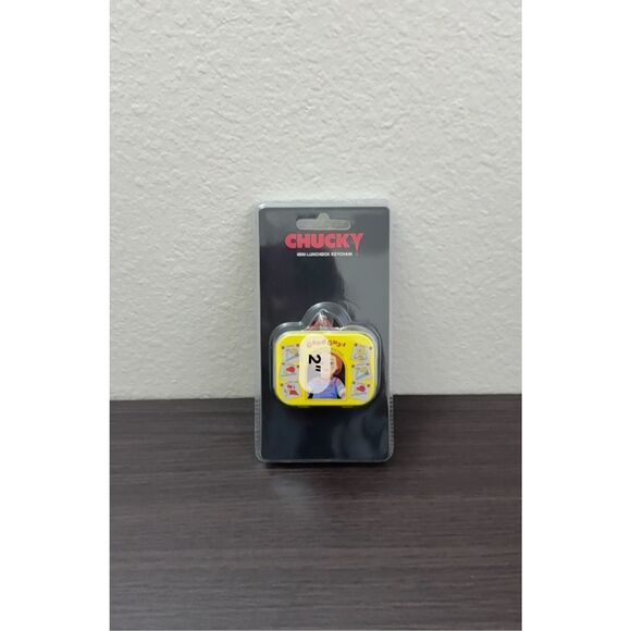 Chucky Mini Lunchbox Keychain - Picture 3 of 7